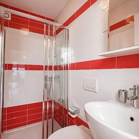 Apartments Villa Slavica Ičići Exteriör bild