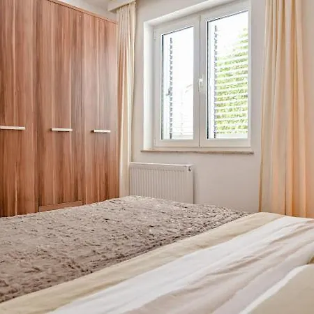 Apartments Villa Slavica Ičići Exteriör bild