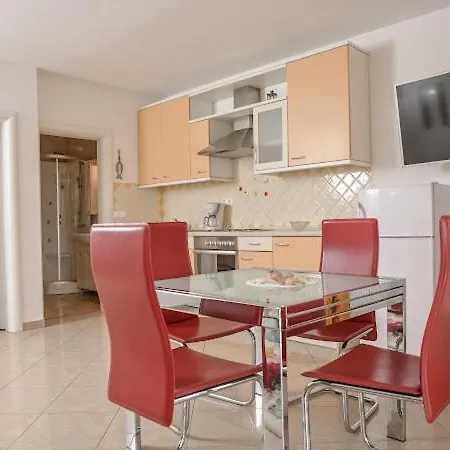 Apartments Villa Slavica Ičići Exteriör bild