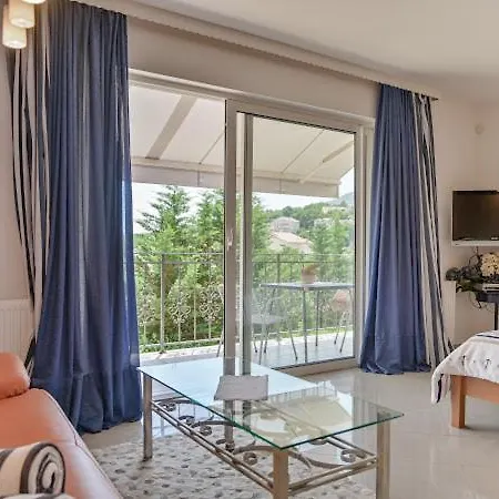 Apartments Villa Slavica Ičići Exteriör bild